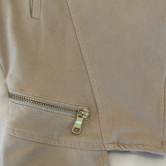 Tan Jacket With Gold Accents - Picture 3 of 6